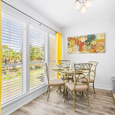 Shiny Oasis With Lake View サラソータ エクステリア 写真